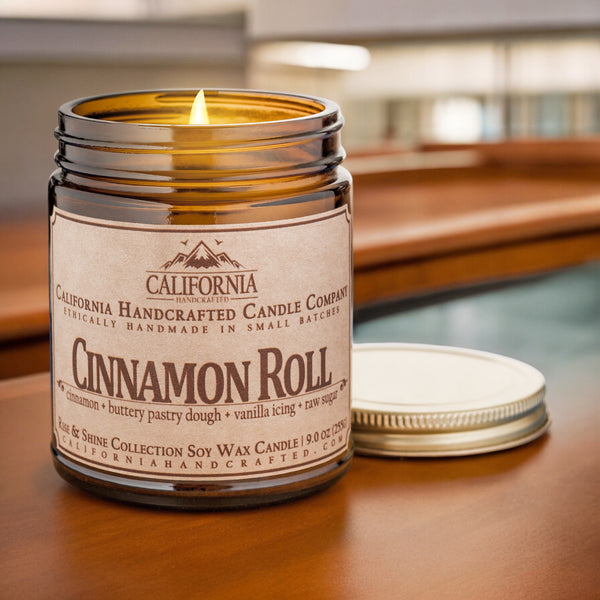 Cinnamon Roll Soy Wax Travel Candle | Sweet Cinnamon, Buttery Pastry & Vanilla Icing